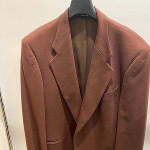 Cashmere sports jacket size 44R. Cinnamon color.